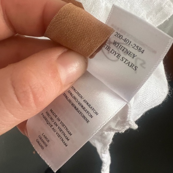 Rails Linen Whitney Tie Dye Stars Top, size L - Picture 3 of 6